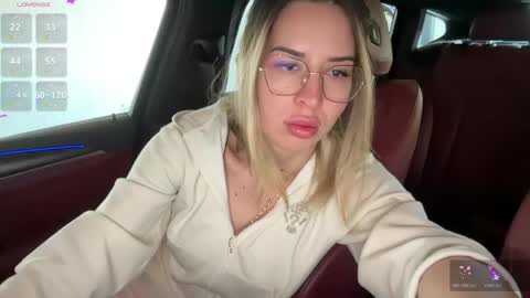 OnlyFans livia77   twitter liv20 4u online show from 04.27.26