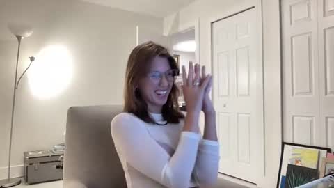 Snapshot of livvyybearxx chatting on 06.12.26 liv online show from 06.12.26
