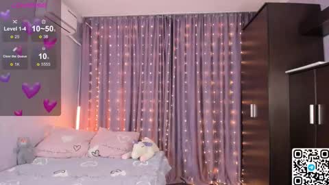 My name is Livy Nice to meet you  Thumbs up please its important online show from 02.22.26