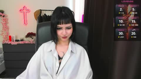 Snapshot of liyaluna chatting on 04.27.26 LIA online show from 04.27.26