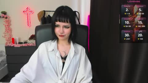 Snapshot of liyaluna chatting on 04.28.26 LIA online show from 04.28.26