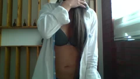 liz_28 online show from 10.02.25