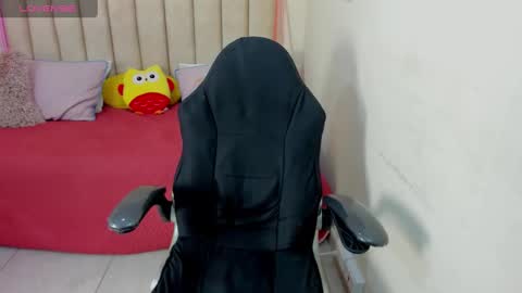 Snapshot of liz_bohemia chatting on 01.28.25 LIZ online show from 01.28.25