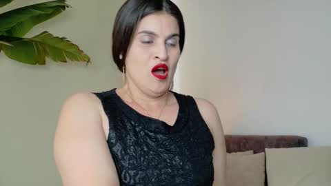 liz online show from 10.25.25