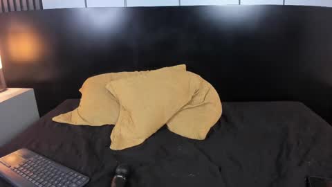 Liz  online show from 02.26.25