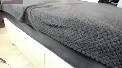 Liz  online show from 01.22.25