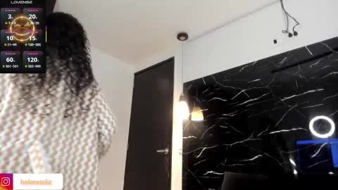 Liz  online show from 03.12.25