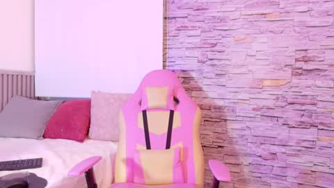 liz_monserrat online show from 11.16.25