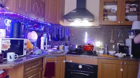 LizaCakes online show from 01.21.25