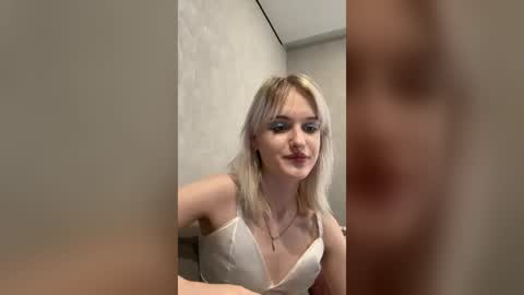Lizzy online show from 08.06.26