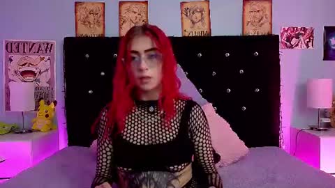 Snapshot of lizz_bela1 chatting on 06.24.26 Lizz online show from 06.24.26