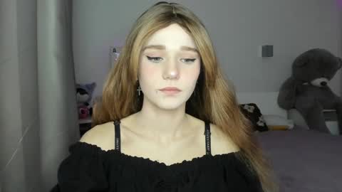 lizza_a online show from 04.08.26