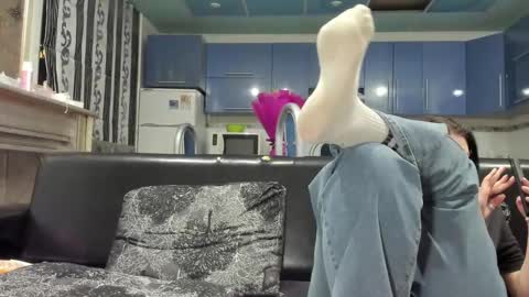 lizzi_muur online show from 03.06.25