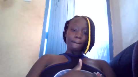 Snapshot of lizzie2020 chatting on 05.28.26 lizzie2020 online show from 05.28.26
