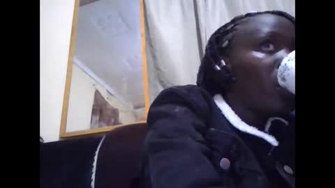Snapshot of lizzie2020 chatting on 05.31.26 lizzie2020 online show from 05.31.26