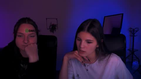 Snapshot of lizzie_boom chatting on 09.25.25 lizzie_boom online show from 09.25.25