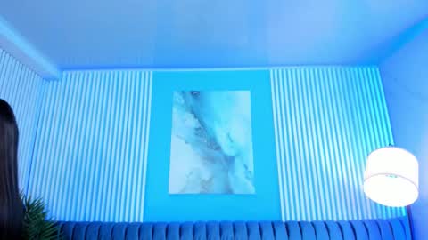 Lizzie Evan online show from 10.03.25