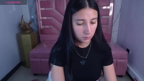 Lizzy SCHEDULE BROADCASTING Monday-Saturday 11am4pm Colombia online show from 01.17.26