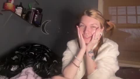 lizzybunny online show from 01.17.25