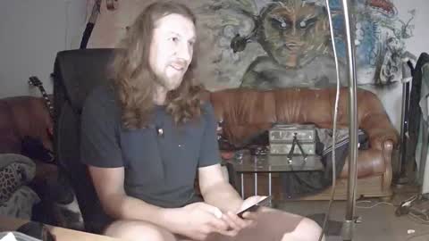 lkonig504475 online show from 12.21.25