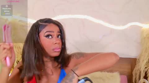  LOANA  online show from 04.11.26