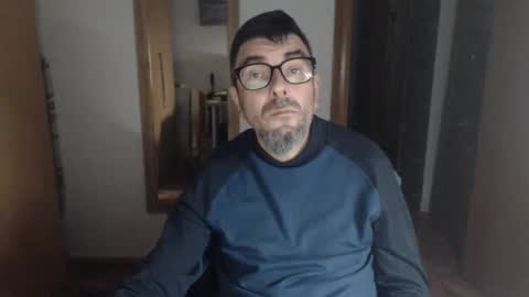 lobosolitario73 online show from 10.30.25