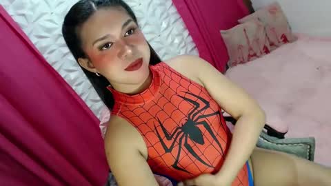 Snapshot of lobotara69 chatting on 01.11.25 Thea online show from 01.11.25