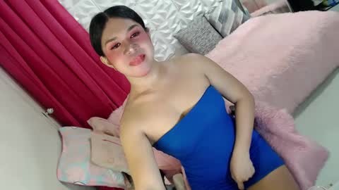 Snapshot of lobotara69 chatting on 03.12.25 Thea online show from 03.12.25