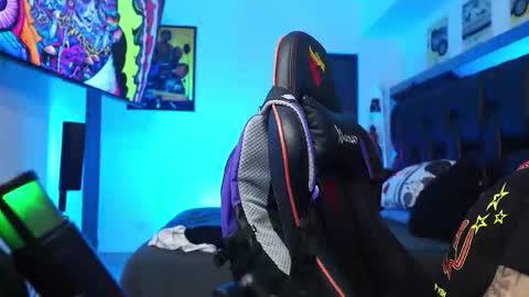 logan_hugh8 online show from 02.12.26