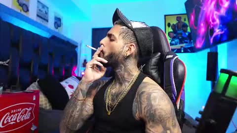 logan_hugh8 online show from 03.01.26