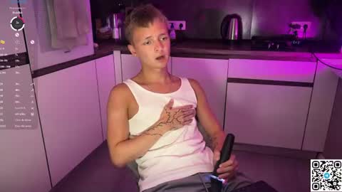 Snapshot of logan_mett chatting on 07.01.26 Logan online show from 07.01.26