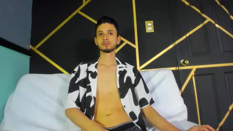 Snapshot of logan_rogers chatting on 09.13.25 Logan Rogers online show from 09.13.25