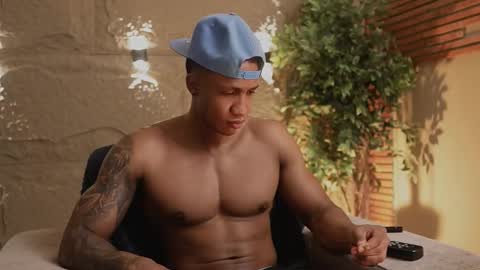 logan_varela online show from 11.16.25