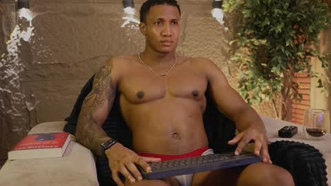 logan_varela online show from 11.27.25