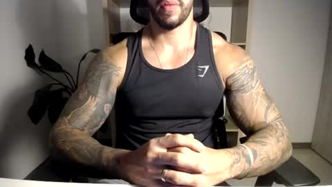Snapshot of loganhod chatting on 06.11.26 Logan Wolfp online show from 06.11.26