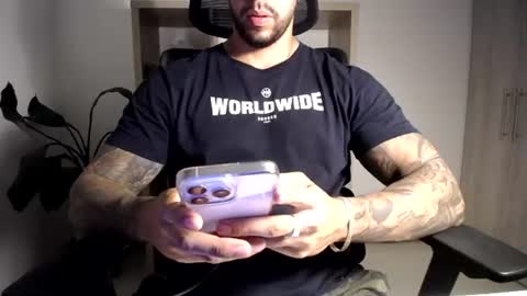 Snapshot of loganhod chatting on 07.06.26 Logan Wolfp online show from 07.06.26