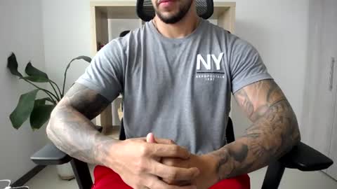 Snapshot of loganhod chatting on 07.10.26 Logan Wolfp online show from 07.10.26