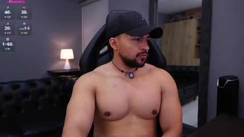 Snapshot of loganmartinx chatting on 07.04.26 loganmartinx online show from 07.04.26