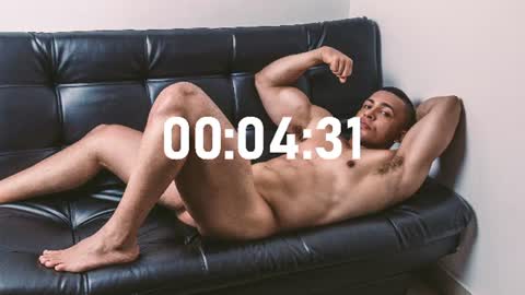 Snapshot of loganmartinx chatting on 07.05.26 loganmartinx online show from 07.05.26
