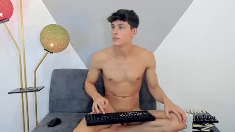 loganoficialx online show from 12.05.24