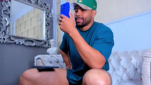 U can call me Logan online show from 10.18.25