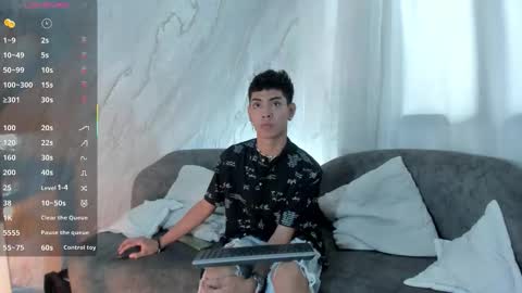 Snapshot of logantwink18 chatting on 02.22.26 logantwink18 online show from 02.22.26