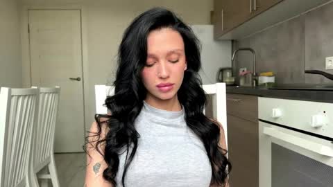 Snapshot of loidawactor chatting on 03.31.26 Milla online show from 03.31.26