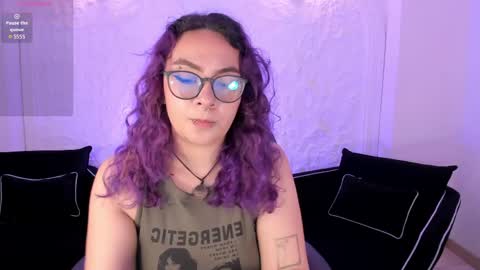 Snapshot of loiseharper chatting on 05.31.26 Loise online show from 05.31.26