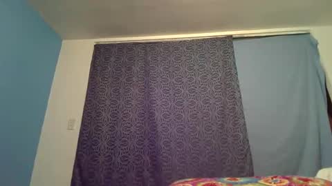 Snapshot of lola52990 chatting on 11.08.25 Lola online show from 11.08.25