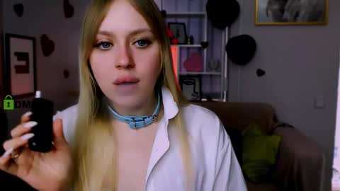 Lola online show from 02.22.25