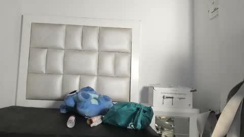 lola_js online show from 11.18.25