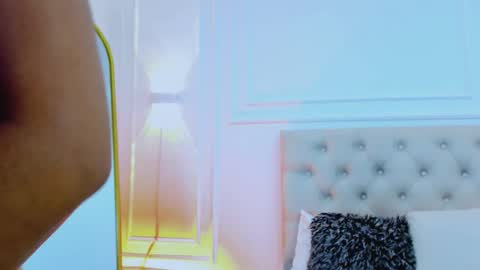 lola red online show from 10.10.25