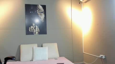 lola red online show from 02.26.26