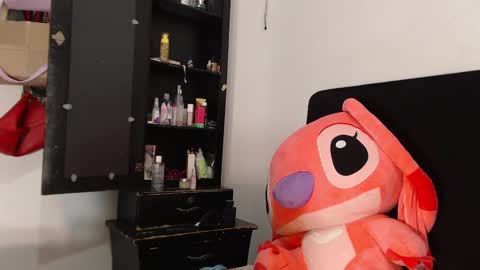 Snapshot of lolaa_staars chatting on 12.22.24 lolaa_staars online show from 12.22.24